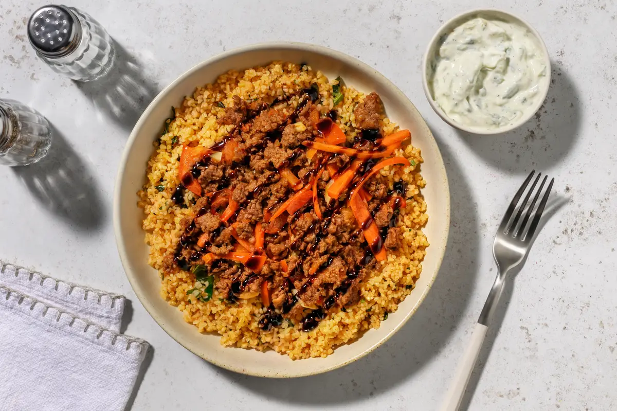 Tyrkisk-inspireret oksekøds- og bulgurbowl